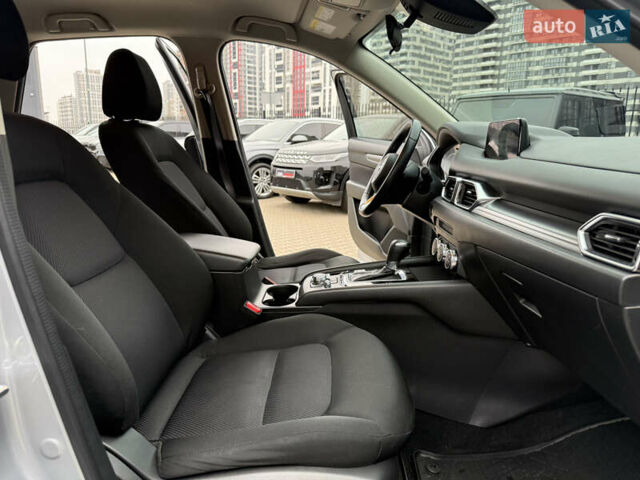 Серый Мазда СХ-5, объемом двигателя 2.49 л и пробегом 157 тыс. км за 16800 $, фото 18 на Automoto.ua