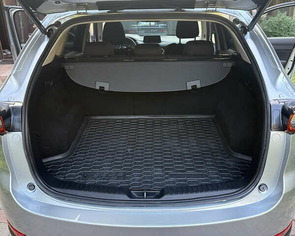 Мазда СХ-5 2018 в Львове на Automoto.ua Серый Мазда СХ-5, объемом двигателя 2 л и пробегом 65 тыс. км за 22500 $, фото 4 на Automoto.ua