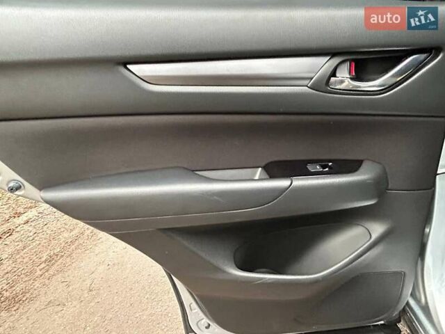 Серый Мазда СХ-5, объемом двигателя 2.5 л и пробегом 55 тыс. км за 18300 $, фото 33 на Automoto.ua