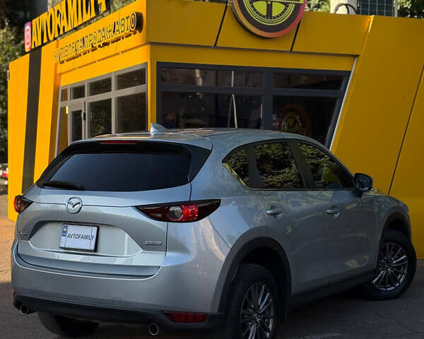 Серый Мазда СХ-5, объемом двигателя 2.49 л и пробегом 76 тыс. км за 16999 $, фото 4 на Automoto.ua