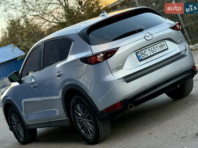 Сірий Мазда СХ-5, об'ємом двигуна 2.49 л та пробігом 66 тис. км за 18800 $, фото 7 на Automoto.ua