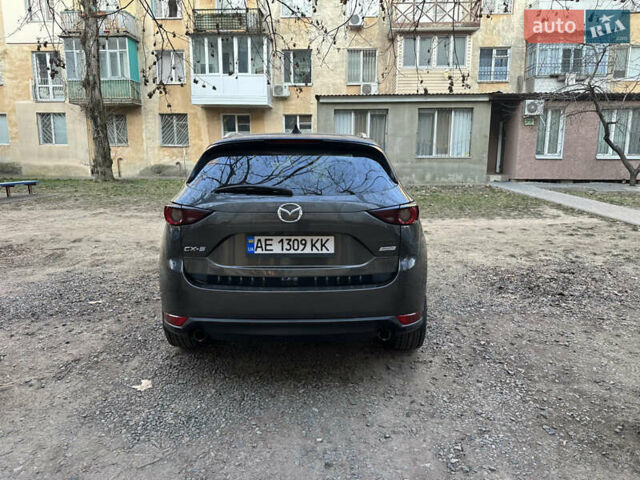 Серый Мазда СХ-5, объемом двигателя 2.49 л и пробегом 150 тыс. км за 17650 $, фото 4 на Automoto.ua