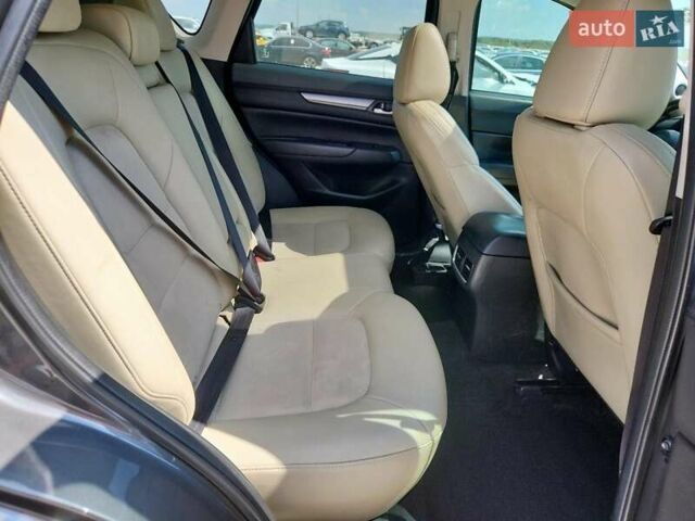 Мазда СХ-5 2019 у Хмельницькому на Automoto.ua Сірий Мазда СХ-5, об'ємом двигуна 2.49 л та пробігом 89 тис. км за 4900 $, фото 9 на Automoto.ua