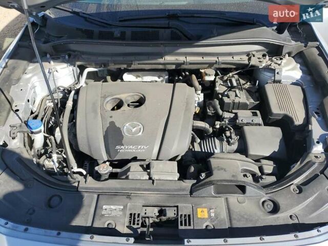 Сірий Мазда СХ-5, об'ємом двигуна 2.49 л та пробігом 79 тис. км за 3000 $, фото 11 на Automoto.ua