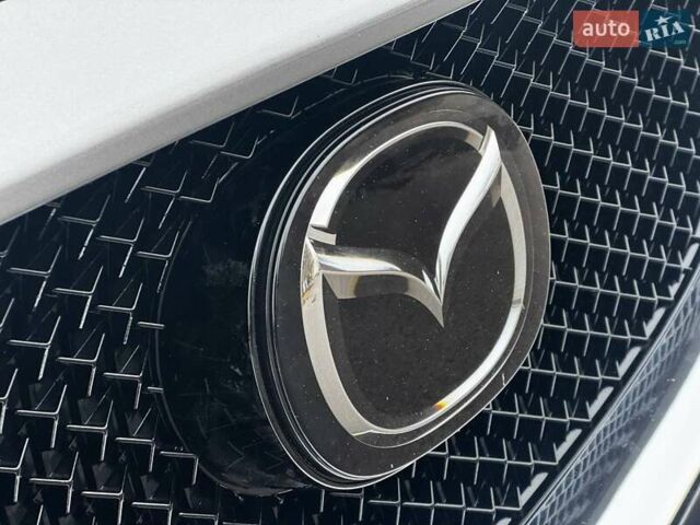 Серый Мазда СХ-5, объемом двигателя 2.5 л и пробегом 56 тыс. км за 18000 $, фото 4 на Automoto.ua