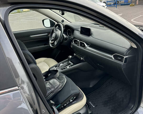 Мазда СХ-5 2019 в Львове на Automoto.ua Серый Мазда СХ-5, объемом двигателя 2.49 л и пробегом 89 тыс. км за 22300 $, фото 23 на Automoto.ua