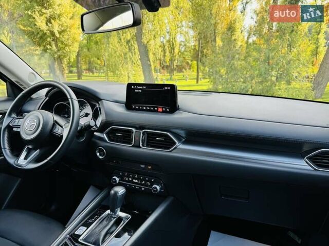 Серый Мазда СХ-5, объемом двигателя 2 л и пробегом 19 тыс. км за 26300 $, фото 136 на Automoto.ua