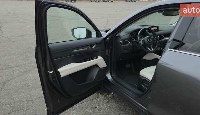 Серый Мазда СХ-5, объемом двигателя 2.49 л и пробегом 56 тыс. км за 24900 $, фото 23 на Automoto.ua