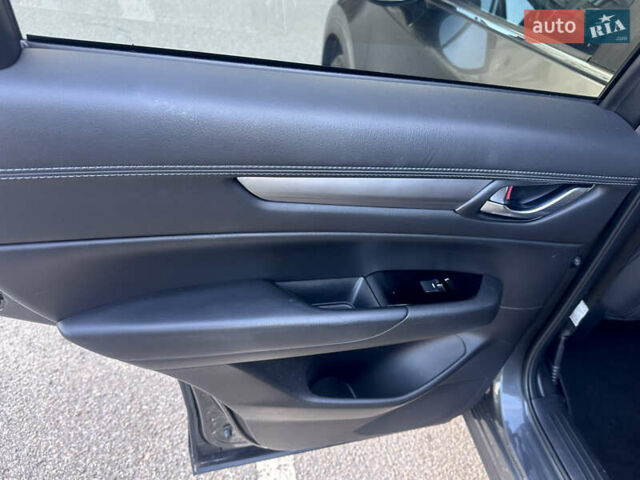 Серый Мазда СХ-5, объемом двигателя 2.5 л и пробегом 85 тыс. км за 22300 $, фото 25 на Automoto.ua