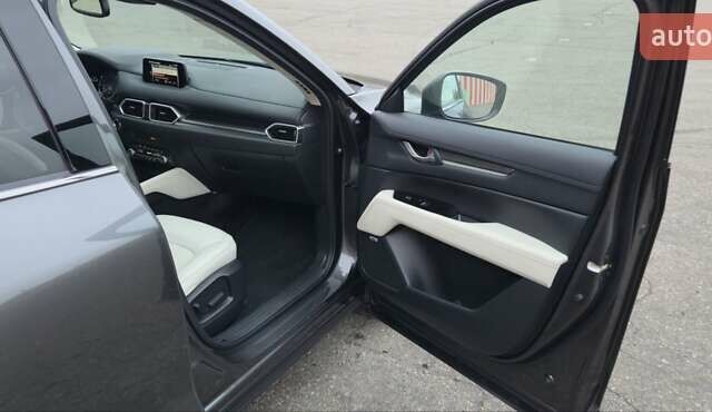 Серый Мазда СХ-5, объемом двигателя 2.49 л и пробегом 56 тыс. км за 24900 $, фото 12 на Automoto.ua