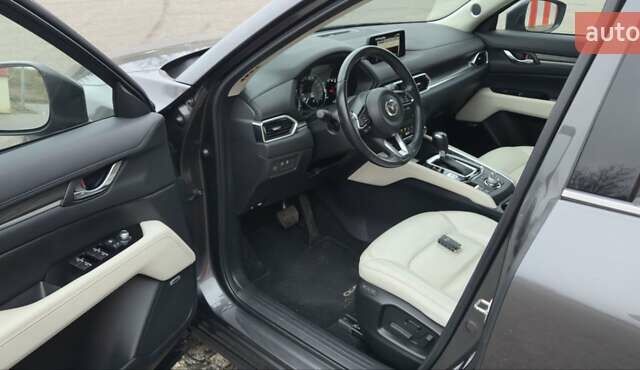 Серый Мазда СХ-5, объемом двигателя 2.49 л и пробегом 56 тыс. км за 24900 $, фото 22 на Automoto.ua