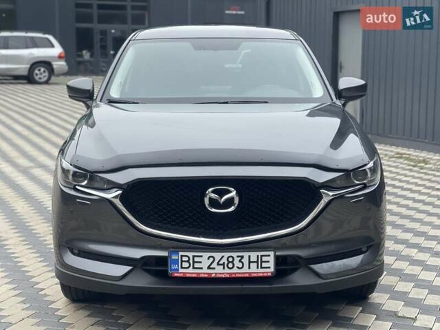 Серый Мазда СХ-5, объемом двигателя 2 л и пробегом 143 тыс. км за 20999 $, фото 1 на Automoto.ua