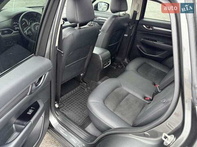 Серый Мазда СХ-5, объемом двигателя 2 л и пробегом 45 тыс. км за 23900 $, фото 27 на Automoto.ua