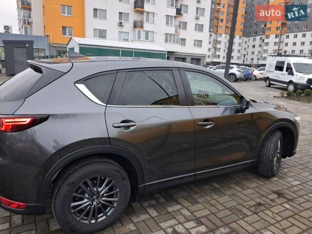 Серый Мазда СХ-5, объемом двигателя 2 л и пробегом 113 тыс. км за 23000 $, фото 2 на Automoto.ua