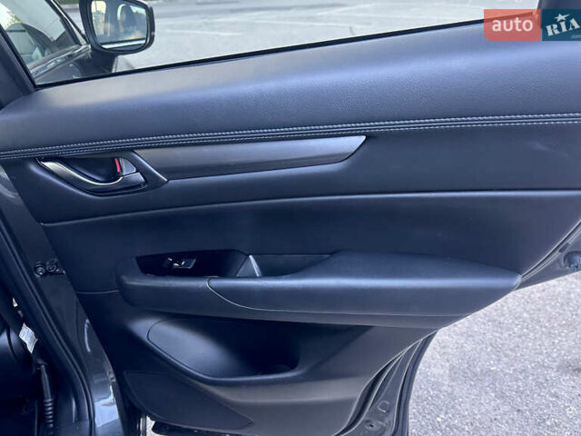 Серый Мазда СХ-5, объемом двигателя 2.5 л и пробегом 85 тыс. км за 22300 $, фото 23 на Automoto.ua