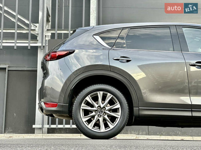 Серый Мазда СХ-5, объемом двигателя 2.5 л и пробегом 50 тыс. км за 29900 $, фото 6 на Automoto.ua