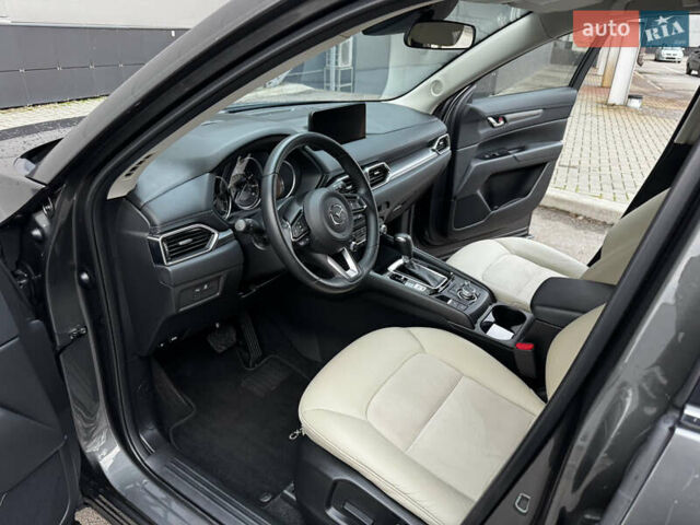 Серый Мазда СХ-5, объемом двигателя 2.5 л и пробегом 44 тыс. км за 21999 $, фото 7 на Automoto.ua