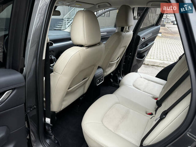 Серый Мазда СХ-5, объемом двигателя 2.5 л и пробегом 44 тыс. км за 21999 $, фото 10 на Automoto.ua