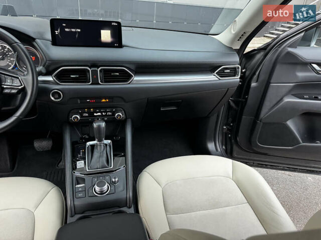 Серый Мазда СХ-5, объемом двигателя 2.5 л и пробегом 44 тыс. км за 21999 $, фото 17 на Automoto.ua