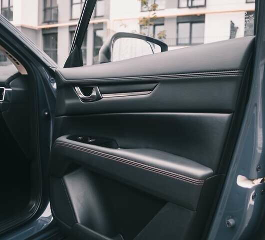 Серый Мазда СХ-5, объемом двигателя 2.49 л и пробегом 14 тыс. км за 30000 $, фото 21 на Automoto.ua