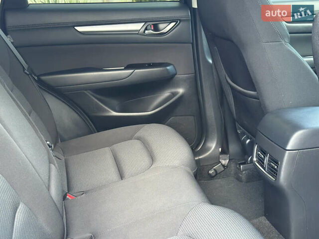 Серый Мазда СХ-5, объемом двигателя 2 л и пробегом 47 тыс. км за 26500 $, фото 52 на Automoto.ua