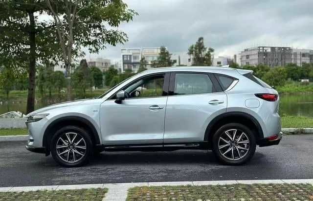 Серый Мазда СХ-5, объемом двигателя 2.5 л и пробегом 76 тыс. км за 13200 $, фото 1 на Automoto.ua