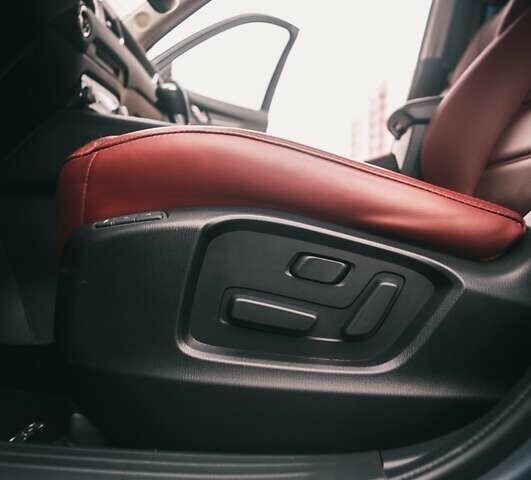 Серый Мазда СХ-5, объемом двигателя 2.49 л и пробегом 14 тыс. км за 30000 $, фото 2 на Automoto.ua