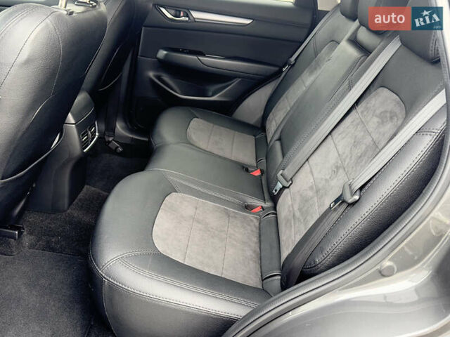 Сірий Мазда СХ-5, об'ємом двигуна 2 л та пробігом 40 тис. км за 27200 $, фото 48 на Automoto.ua