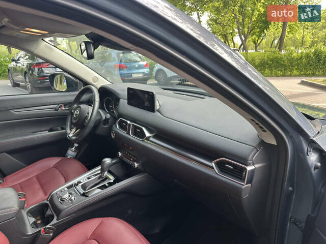 Серый Мазда СХ-5, объемом двигателя 2.49 л и пробегом 25 тыс. км за 25000 $, фото 13 на Automoto.ua