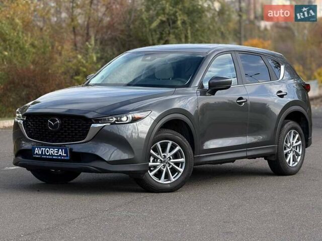 Серый Мазда СХ-5, объемом двигателя 2.49 л и пробегом 15 тыс. км за 27000 $, фото 1 на Automoto.ua