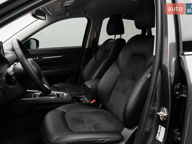 Сірий Мазда СХ-5, об'ємом двигуна 2.49 л та пробігом 40 тис. км за 32112 $, фото 9 на Automoto.ua