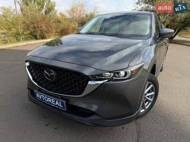 Серый Мазда СХ-5, объемом двигателя 2.49 л и пробегом 15 тыс. км за 27000 $, фото 12 на Automoto.ua