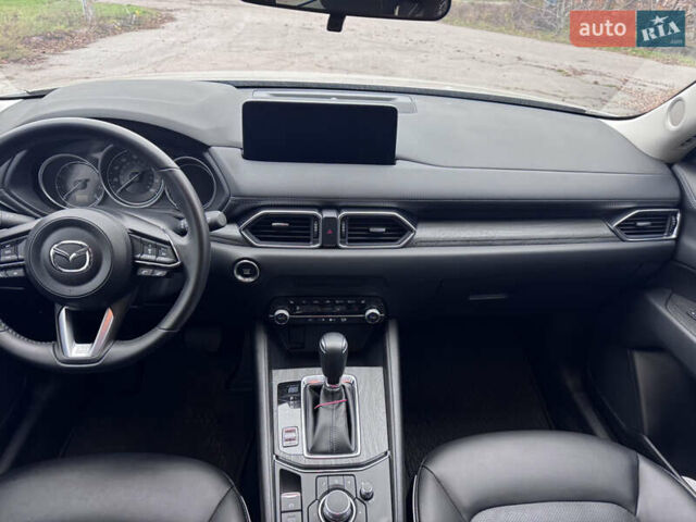 Серый Мазда СХ-5, объемом двигателя 2.49 л и пробегом 14 тыс. км за 28800 $, фото 14 на Automoto.ua