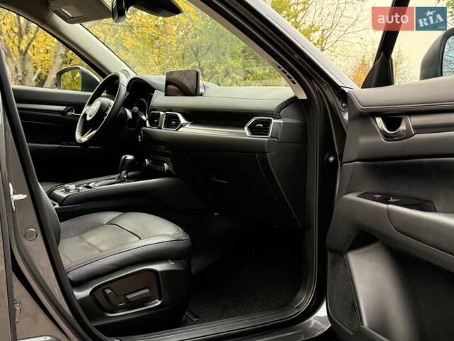 Мазда СХ-5 2023 в Киеве на Automoto.ua Серый Мазда СХ-5, объемом двигателя 2.49 л и пробегом 19 тыс. км за 22900 $, фото 21 на Automoto.ua