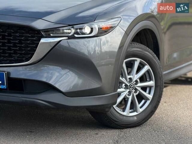 Серый Мазда СХ-5, объемом двигателя 2.49 л и пробегом 15 тыс. км за 27000 $, фото 4 на Automoto.ua