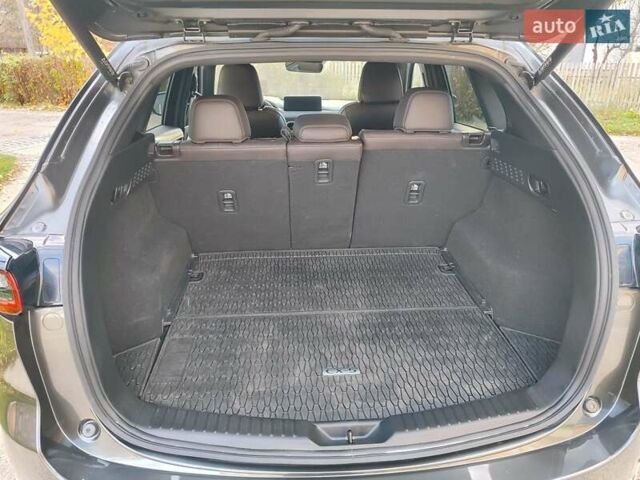 Мазда СХ-5 2023 в Ивано-Франковске на Automoto.ua Серый Мазда СХ-5, объемом двигателя 2.5 л и пробегом 31 тыс. км за 29950 $, фото 5 на Automoto.ua