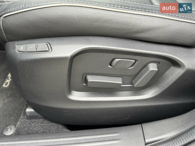 Серый Мазда СХ-5, объемом двигателя 2.5 л и пробегом 4 тыс. км за 23500 $, фото 45 на Automoto.ua