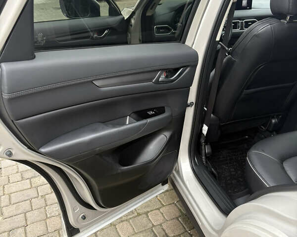 Сірий Мазда СХ-5, об'ємом двигуна 2.5 л та пробігом 2 тис. км за 27100 $, фото 16 на Automoto.ua