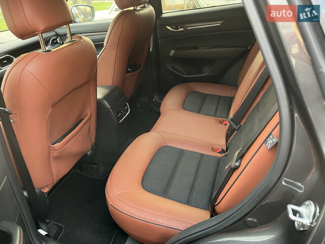 Серый Мазда СХ-5, объемом двигателя 2.49 л и пробегом 23 тыс. км за 32000 $, фото 4 на Automoto.ua