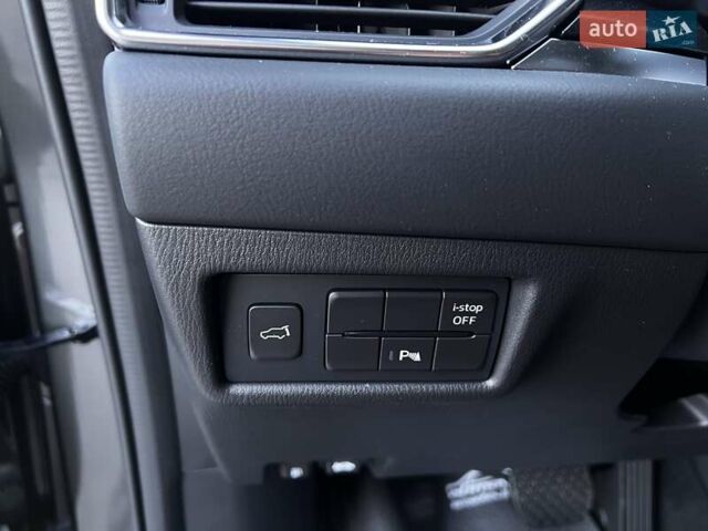 Серый Мазда СХ-5, объемом двигателя 2.49 л и пробегом 1 тыс. км за 36419 $, фото 32 на Automoto.ua