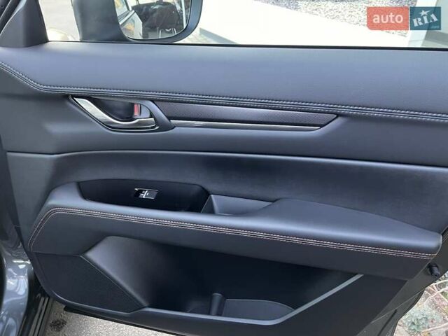 Серый Мазда СХ-5, объемом двигателя 2.49 л и пробегом 1 тыс. км за 36419 $, фото 25 на Automoto.ua