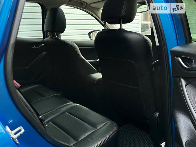Мазда СХ-5 2012 в Кельменцах на Automoto.ua Синий Мазда СХ-5, объемом двигателя 2.2 л и пробегом 220 тыс. км за 13750 $, фото 7 на Automoto.ua
