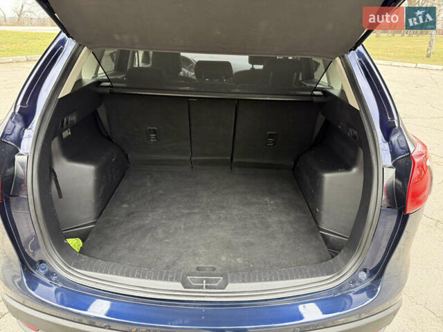 Синий Мазда СХ-5, объемом двигателя 2.19 л и пробегом 275 тыс. км за 12500 $, фото 43 на Automoto.ua