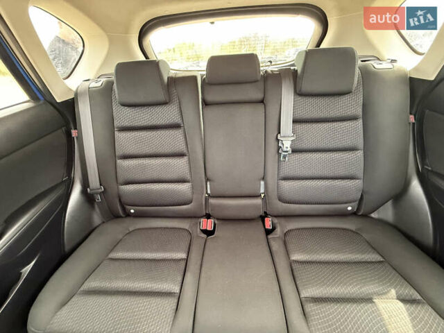 Синий Мазда СХ-5, объемом двигателя 2.2 л и пробегом 210 тыс. км за 12650 $, фото 26 на Automoto.ua