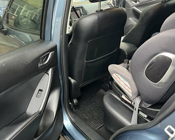 Синій Мазда СХ-5, об'ємом двигуна 2.19 л та пробігом 239 тис. км за 16100 $, фото 13 на Automoto.ua