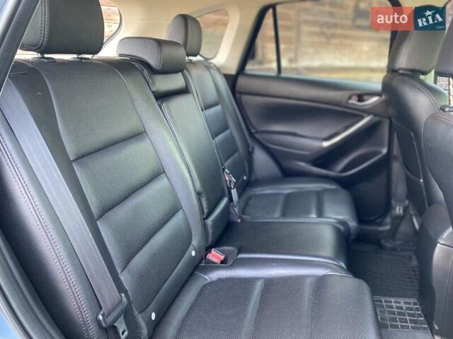 Мазда СХ-5 2015 в Бердичеве на Automoto.ua Синий Мазда СХ-5, объемом двигателя 2.49 л и пробегом 133 тыс. км за 14000 $, фото 24 на Automoto.ua