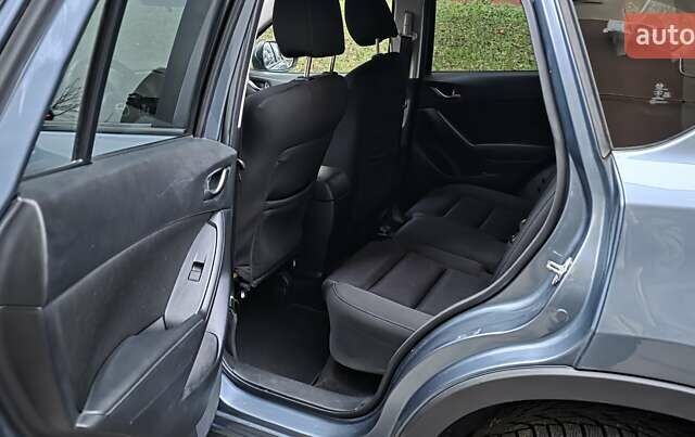 Синій Мазда СХ-5, об'ємом двигуна 2.5 л та пробігом 158 тис. км за 14000 $, фото 5 на Automoto.ua