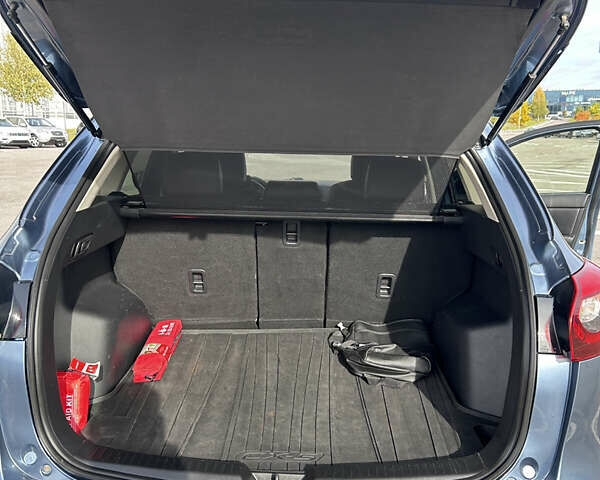 Мазда СХ-5 2016 в Ровно на Automoto.ua Синий Мазда СХ-5, объемом двигателя 2.5 л и пробегом 156 тыс. км за 15100 $, фото 16 на Automoto.ua