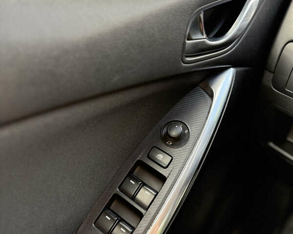 Синій Мазда СХ-5, об'ємом двигуна 2.19 л та пробігом 144 тис. км за 18300 $, фото 14 на Automoto.ua