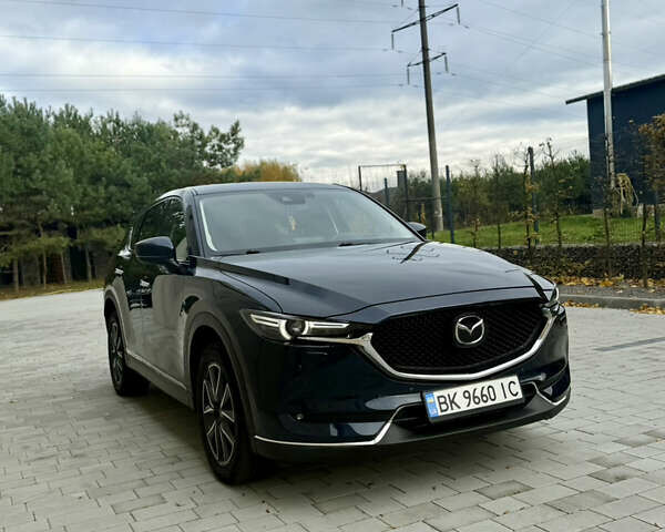 Мазда СХ-5 2017 в Луцке на Automoto.ua Синий Мазда СХ-5, объемом двигателя 2.19 л и пробегом 276 тыс. км за 18500 $, фото 3 на Automoto.ua